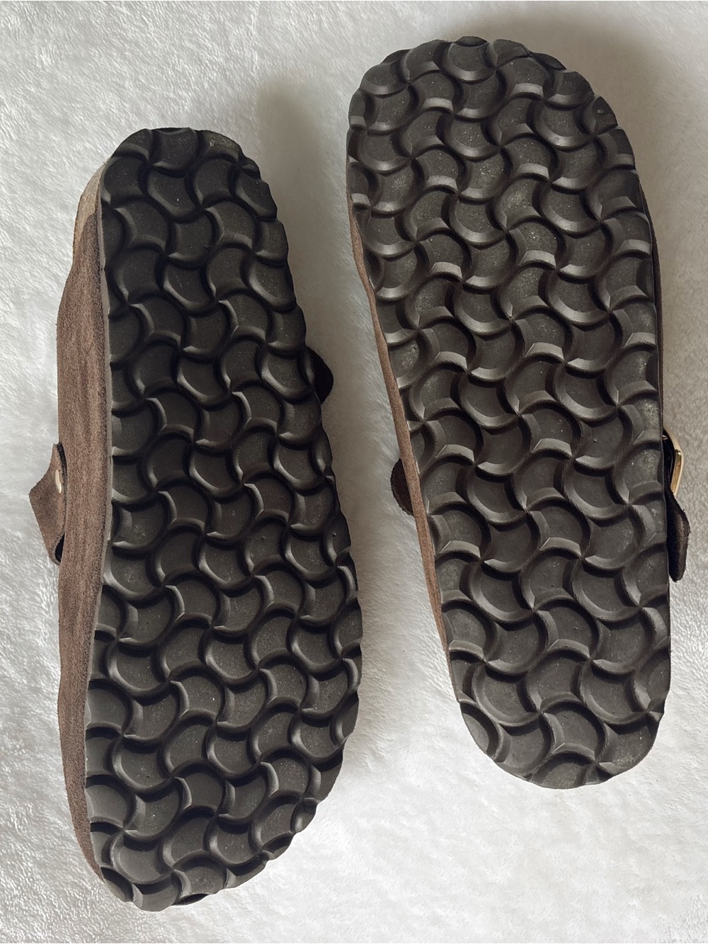 brown clogs - Picture 5 of 5